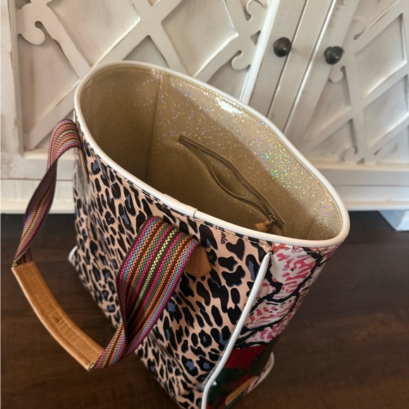 Consuela Mel Tote *Retired* - Picture 10 of 11